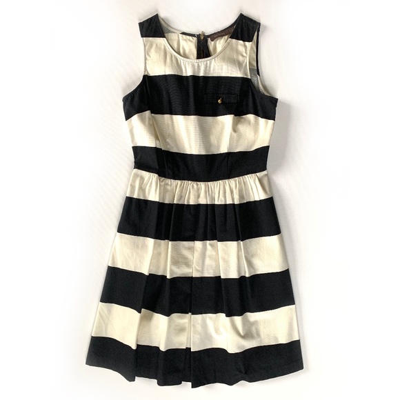 EUC Black & White Flared-skirt, Zip Back Dress - Picture 2 of 7